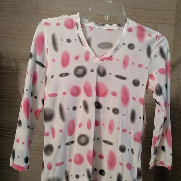 Patterned 3/4 lightweight top - Picture 3 of 7